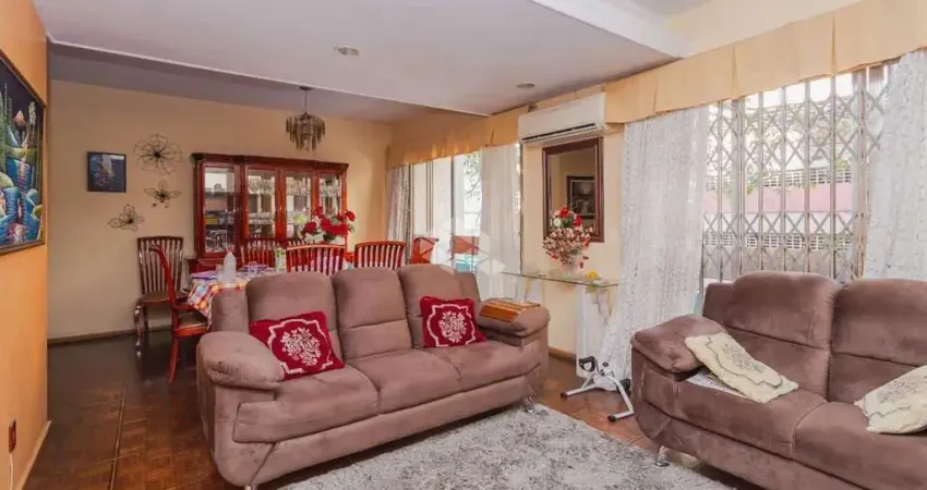 Apartamento com 171m², 4 dormitórios e 2 vagas no Centro Histórico.