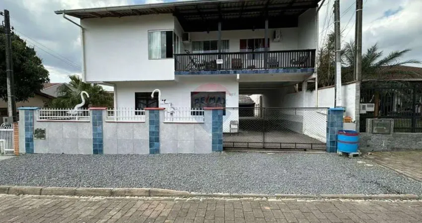 Casa à venda rendendo aluguel em indaial – bairro dos estados – próximo ao komprão