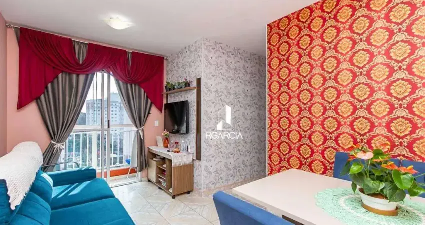 APARTAMENTO SEMI MOBILIADO FACE NORTE EM CONDOMÍNIO CLUBE NO BAIRRO PINHEIRINHO