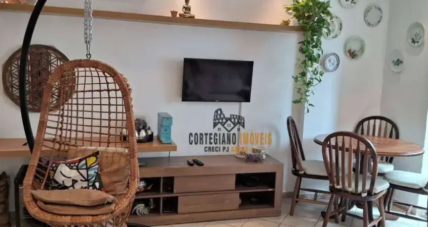 José Menino, Santos - Amplo Apartamento Reformado, 2 Dormitórios/Suíte à Venda !