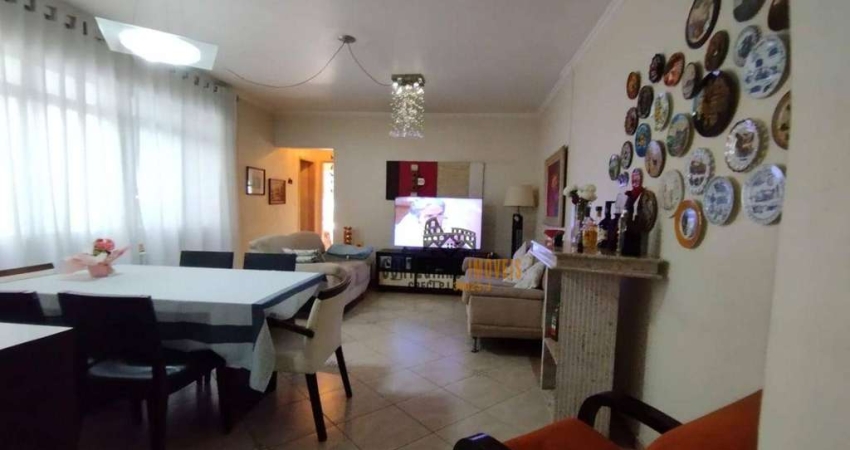 Oportunidade - Uma Quadra da Praia - Amplo Apartamento de 02 Dormitórios à Venda !