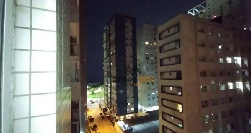 Apartamento com 1 Dormitório/Elevador/Garagem/Praia à Venda, 47 m² por R$ 400.000 - Boqueirão - Santos!
