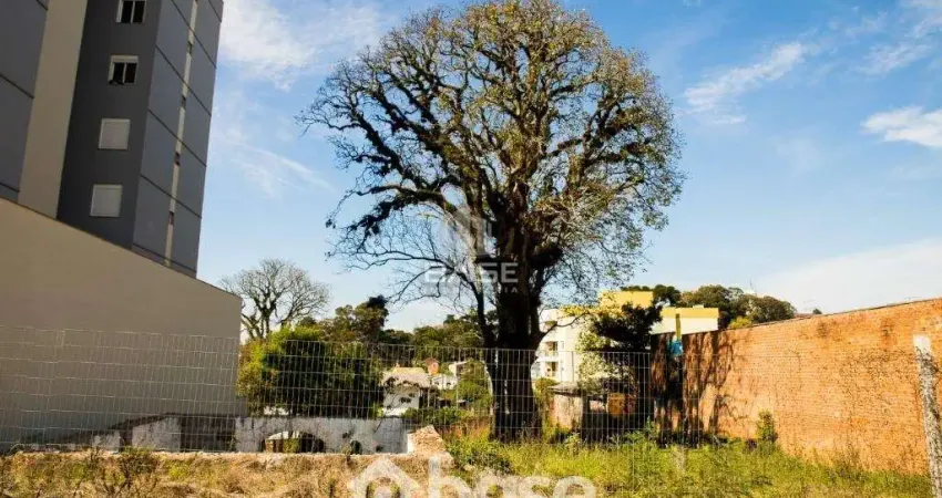 Terreno de 22x32 m² com excelente localização próximo a ucs.