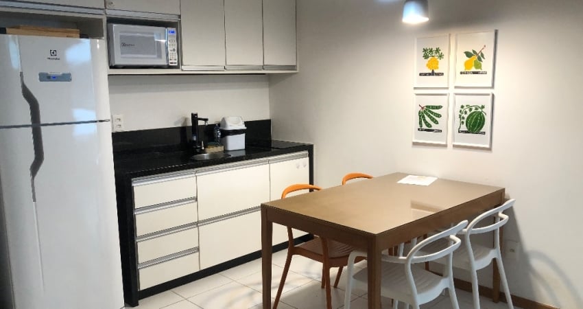 Apartamento mobiliado quarto e sala, vista mar Rio Vermelho