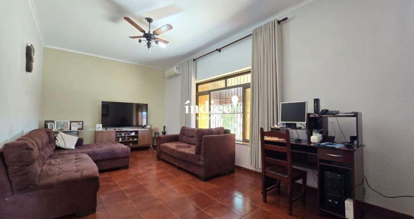 Casas no Bairro Parque dos Bandeirantes, 3 quartos, 1 suíte, 3 vagas,