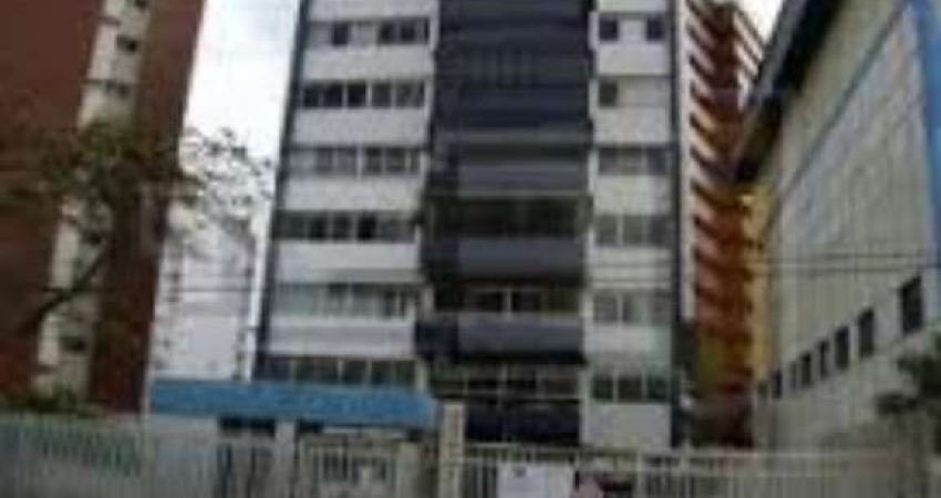 Apartamento de Luxo na Pituba: 5 Quartos, 1 Suíte, 2 Salas, 2 Vagas de Garagem e 250m² - Salvador-BA.