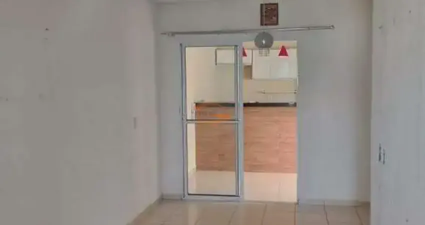 Condomínio Morada dos Ipes - maravilhosa casa de 2 dmits 2 banheiros 2 vagas de garagem