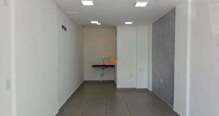 Uma Sala Comercial bem localizada no Green Laife II .