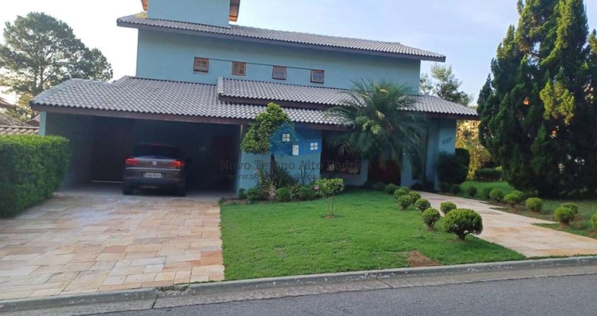 Sobrado em Condomínio para Locação em Santana de Parnaíba, Alphaville, 4 dormitórios, 2 suítes, 5 banheiros, 4 vagas