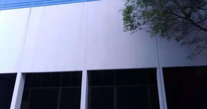 Casa para alugar na Avenida Ceci, 672, Tamboré, Barueri