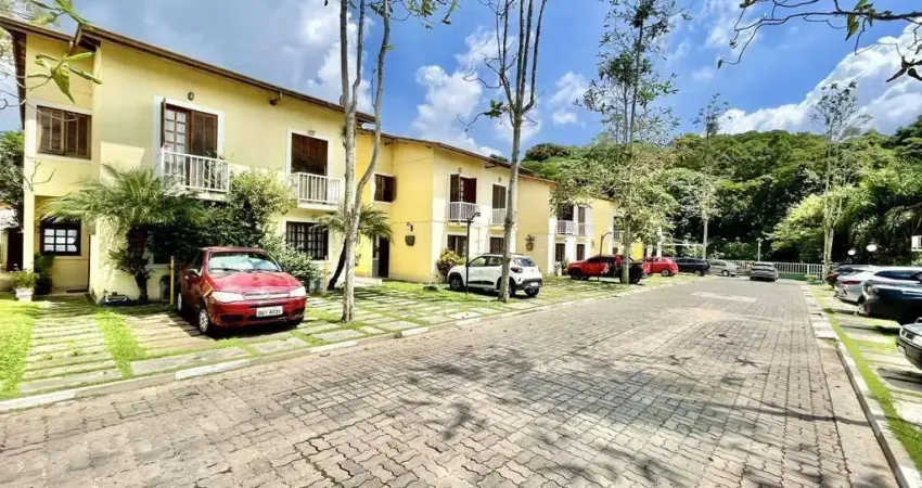 Sobrado para Venda em Cotia, Jardim Barbacena, 3 dormitórios, 1 suíte, 2 banheiros, 2 vagas