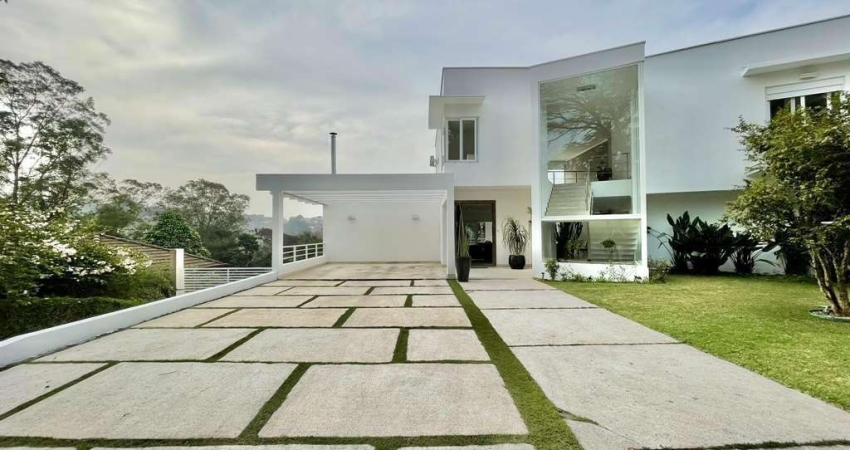 Casa para Venda em Carapicuíba, Palos Verdes, 4 dormitórios, 4 suítes, 6 banheiros, 8 vagas