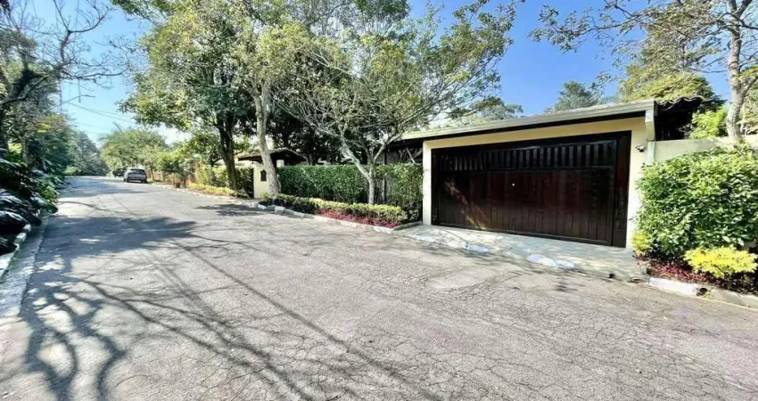 Casa para Venda em Carapicuíba, Parque Primavera, 3 dormitórios, 3 suítes, 4 banheiros, 2 vagas