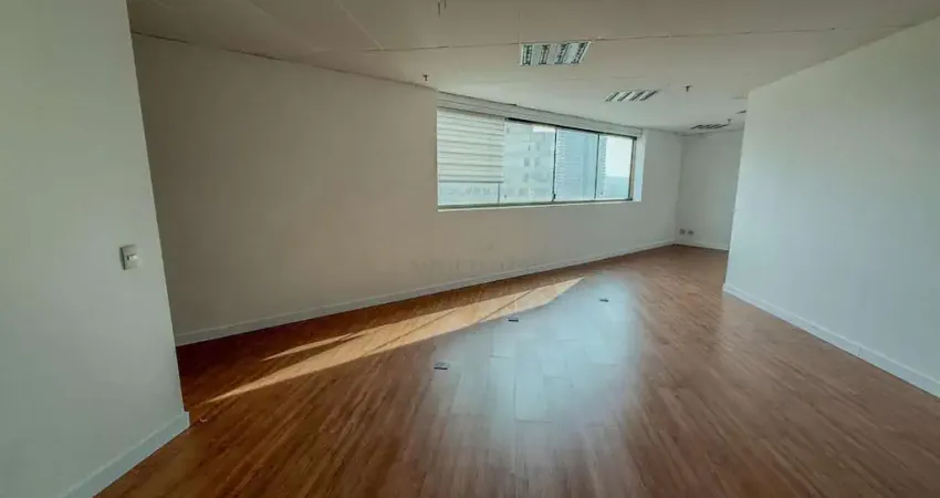 Sala comercial para alugar na Avenida Copacabana, 177, Dezoito do Forte Empresarial/Alphaville., Barueri