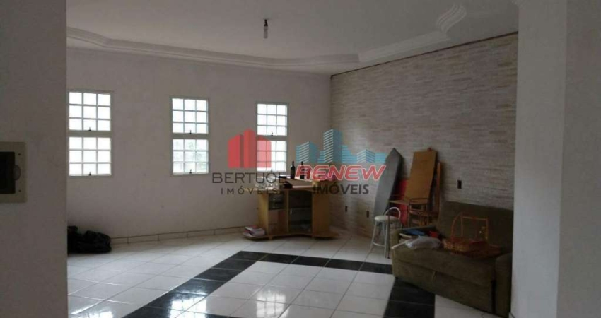 Casa para vender em Valinhos,próximo a APAE,com 03 quartos sendo 01 suíte,semi nova,com construção nos fundos também.