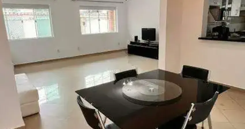 Casa à venda na Avenida Professora Leonita Faber Ladeira, 1000, Jardim do Lago, Jundiaí