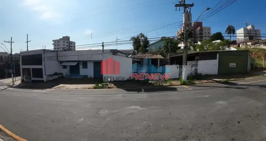 Terrenos Comerciais em Valinhos para vender, com construções antigas, na região central ,excelente para construção comercial.