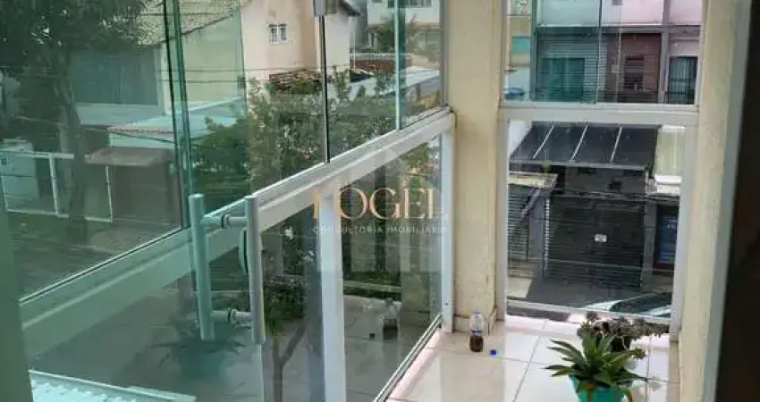 Recanto da mata/jf – apto 2/4 – sacada em blindex – elevador – garagem