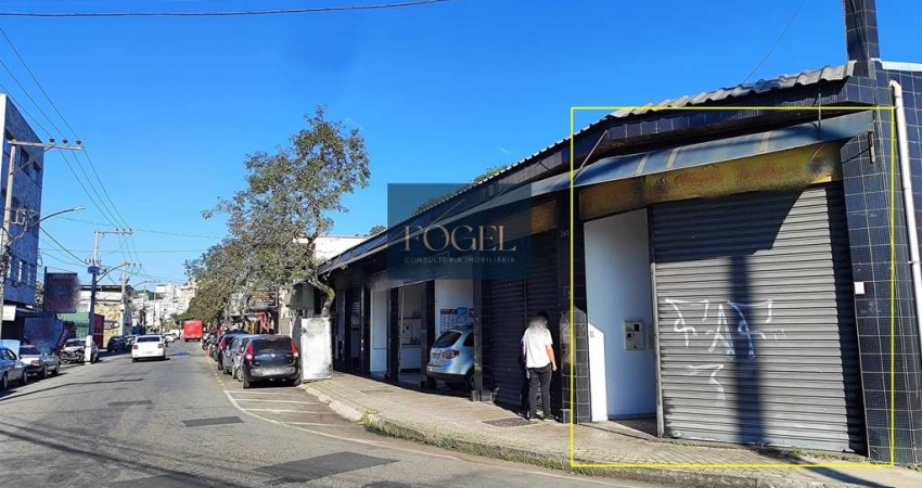 Mariano Procópio - Duas Lojas Geminadas com 77m² - Banheiro - Excelente Localização