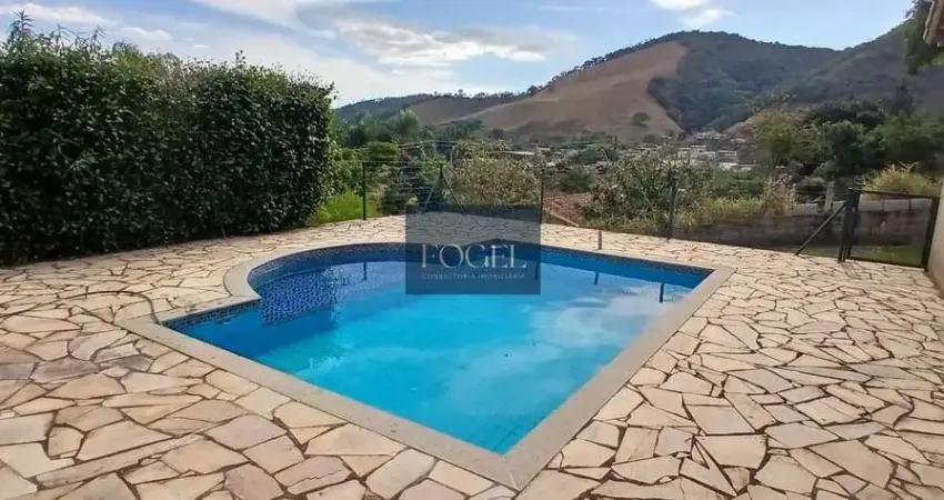 Chácara com 1700m² - excelente infraestrutura de lazer - piscina - campinho - quadra...
