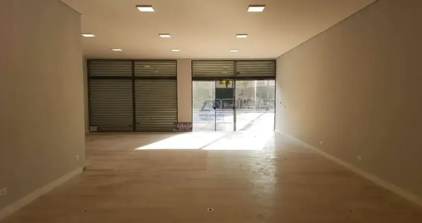 Loja em localização espetacular Colada ao Metro São Judas