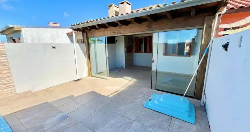 Casa para Venda em Tramandaí, Indianapolis, 2 dormitórios, 1 banheiro, 1 vaga
