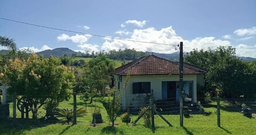 Chácara para Venda em Santo Antônio da Patrulha, Pinheirinhos, 3 dormitórios, 2 banheiros, 1 vaga