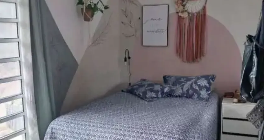 Casa à venda na Rua Bogotá, Vila Viana, Barueri