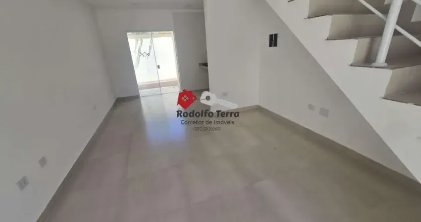 Sobrado geminado para locação em caraguatatuba, pontal de santa marina, 2 dormitórios, 2 suítes, 3 banheiros, 1 vaga