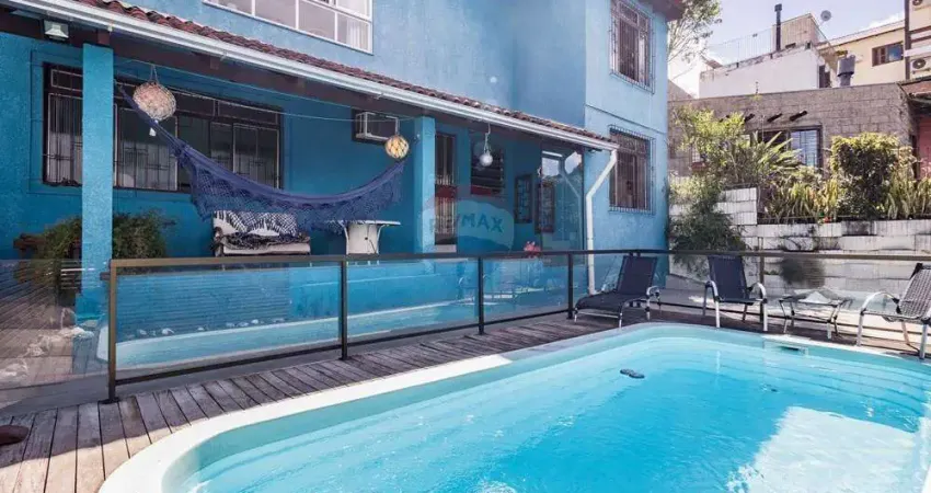 Casa à venda com 4 dormitórios, 1 suíte master no bairro Partenon