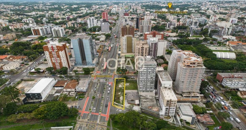 Terreno à venda na Avenida Paraná, 1422, Bacacheri, Curitiba