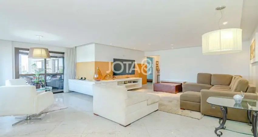 Apartamento com 3 quartos e 3 vagas - J8 imóveis