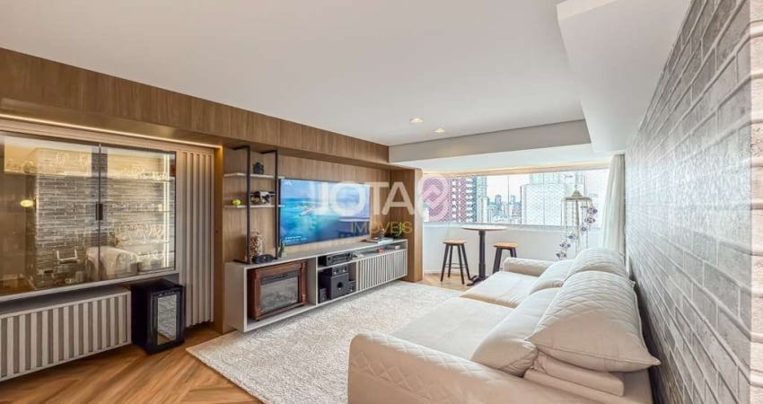 Apartamento 3 quartos face norte no Batel - J8