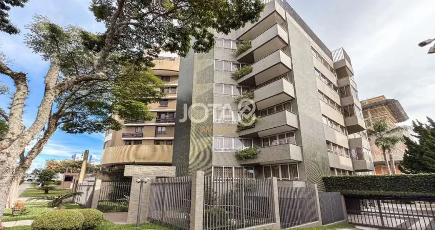 Apartamento amplo com 4 quartos para retrofit - J8