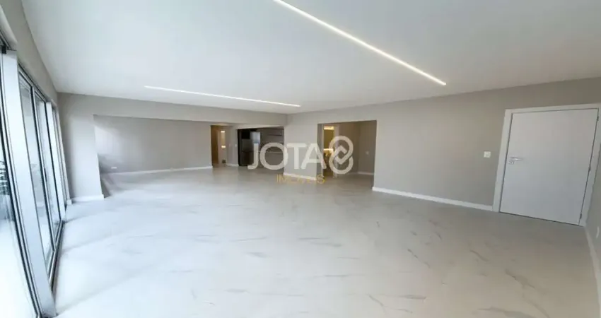 Apartamento 3 quartos iluminado - J8