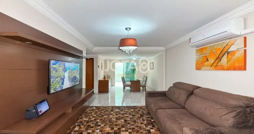 Casa com 3 quartos à venda na Edgar Souza, 21, Guabirotuba, Curitiba