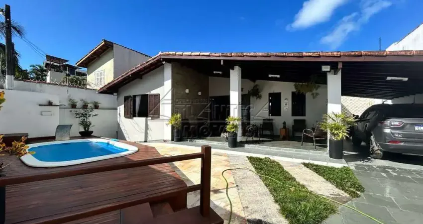 Casa com 4 quartos, Praia das Toninhas, Ubatuba - R$ 1.25 mi, Cod: 4430