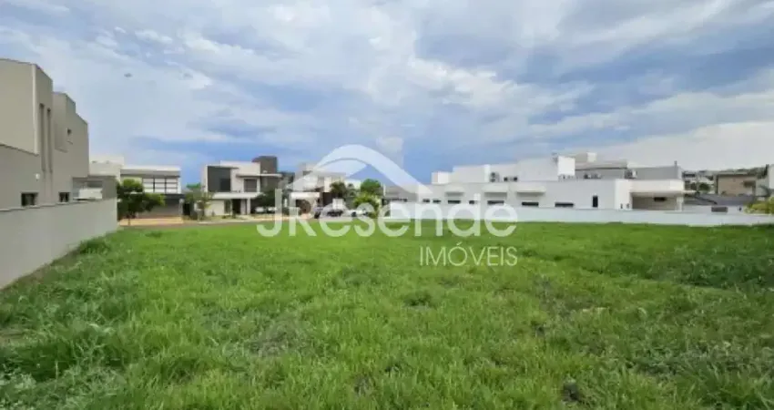 Terreno na Vila do Golf - Condomínio Terras de Florença - 486 m²