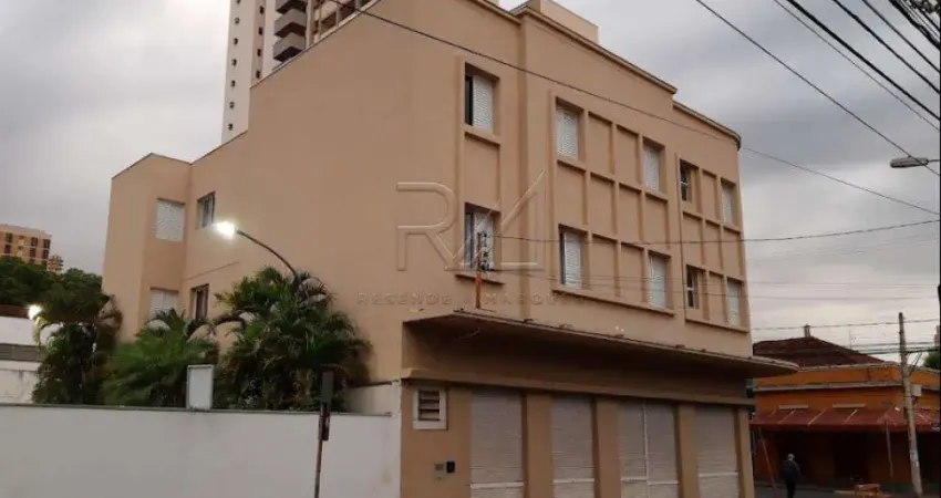 ALUGO APTO 3 DORMITORIOS, SENDO 1 SUITE, 79,89 M2, CENTRO.