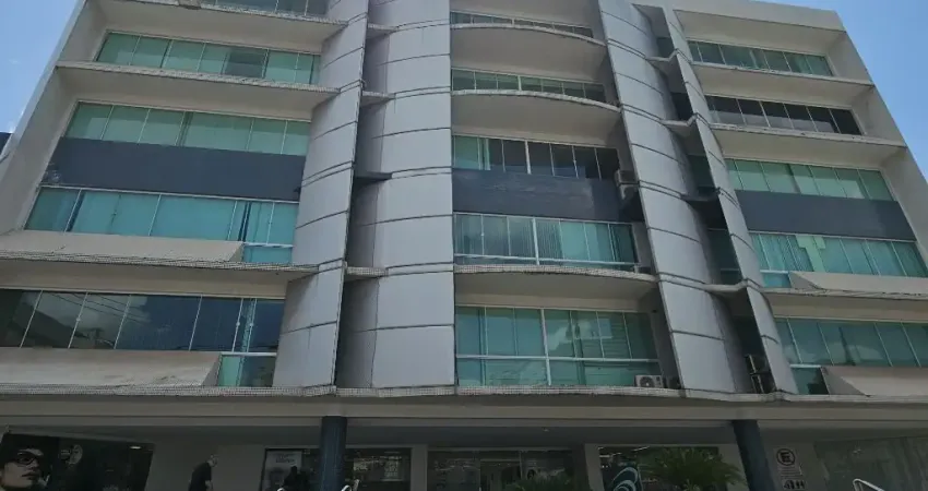 Sala comercial com 3 salas à venda na Avenida Governador José Malcher, 168, Nazaré, Belém