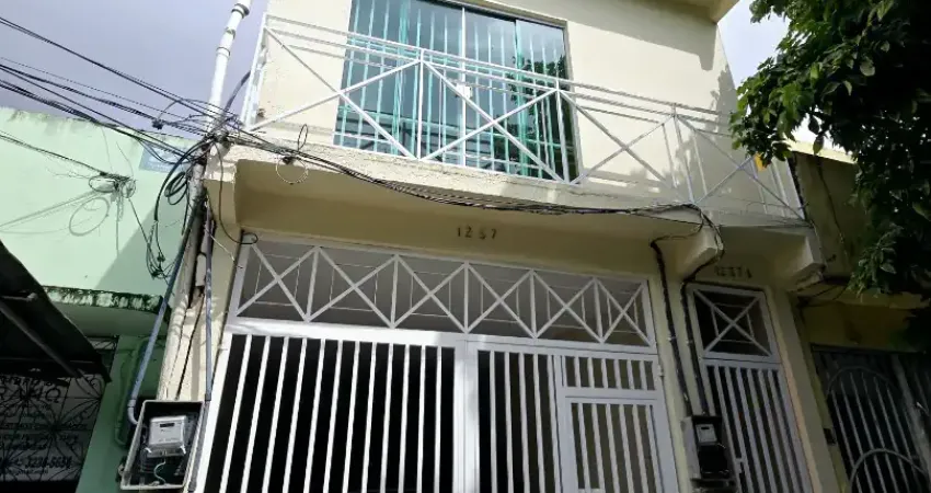 Casa com 2 quartos para alugar na Rua Bernal do Couto, 1257, Umarizal, Belém