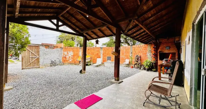 Casa com duas  Residências  para Venda terreno grande de esquina   no  Bairro Cidade Nova acesso individual