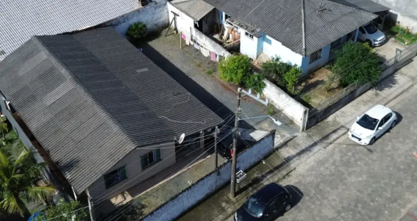 Casa para venda lote com 288 metros quadrados com 2 quartos sendo 1 suite gravatá - navegantes - sc