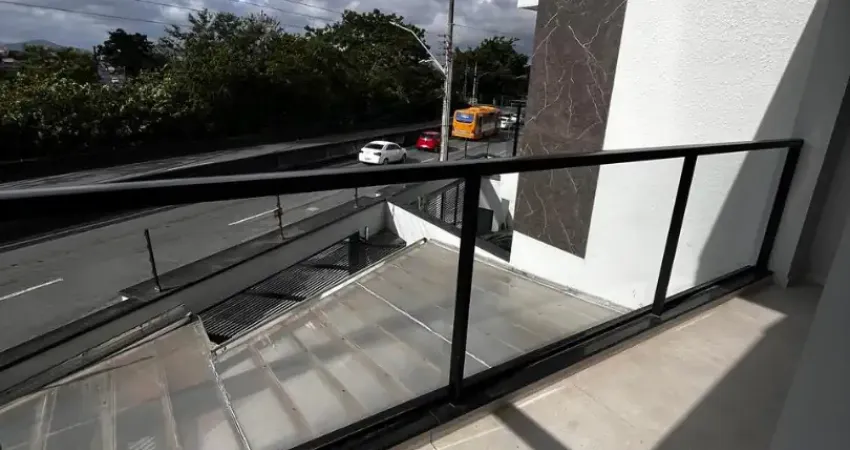 Sobrado para Venda com 4 quartos no Bairro Cordeiros Parte alta Cidade de Itajaí Santa Catarina.