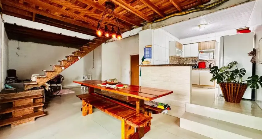 Casa com duas residências para venda terreno grande de esquina no bairro cidade nova acesso individual