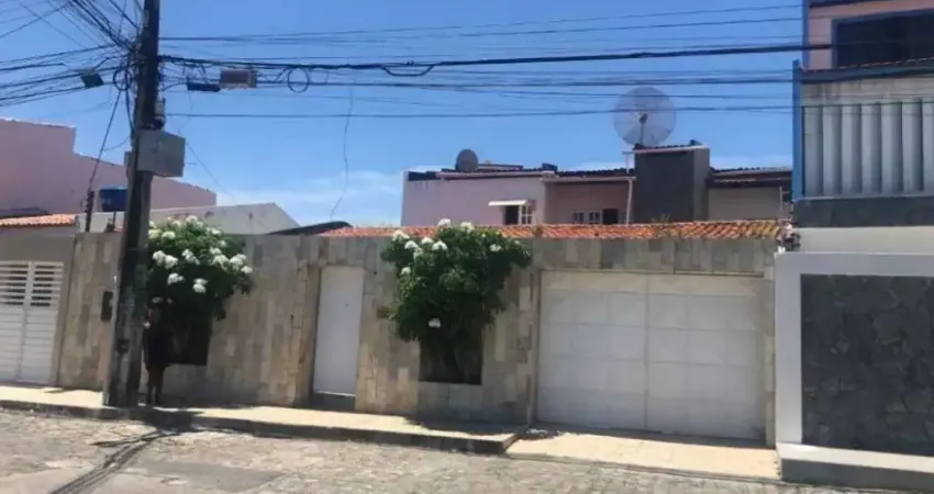 Casa Duplex no Pereira Lobo