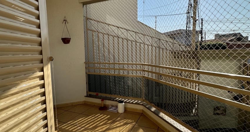 Apartamento com varanda e quintal ,PQ.Bandeirantes 133m² com 3 dorms.