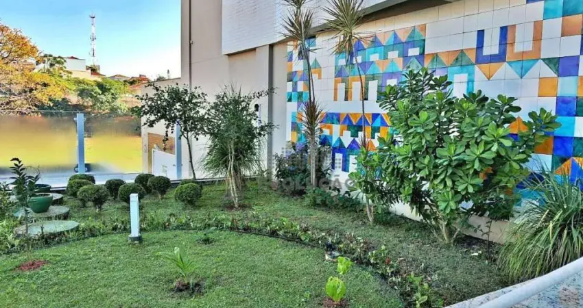 Lindo Apartamento, 3 dormitórios uma suíte imóvel semi-mobiliado  no Estreito Florianópolis