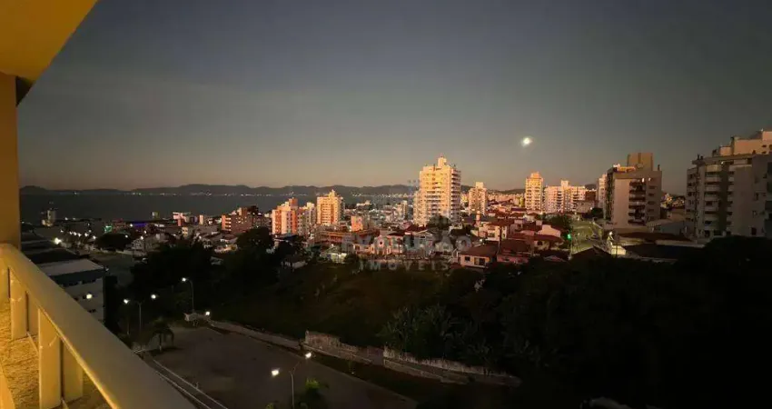 Linda Cobertura com 3 Suítes  - Barreiros - São José/SC