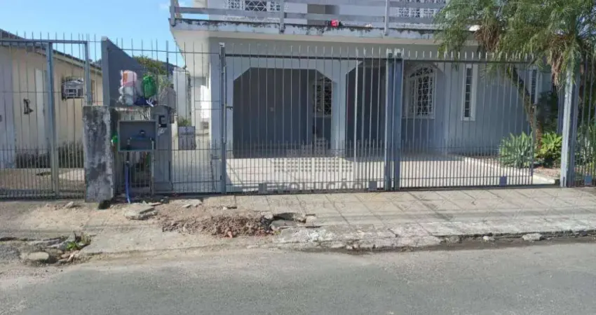 Casa com 3 dormitórios à venda, 165 m² por R$ 940.000 - Forquilhinhas - São José/SC aceita permuta por aptos,